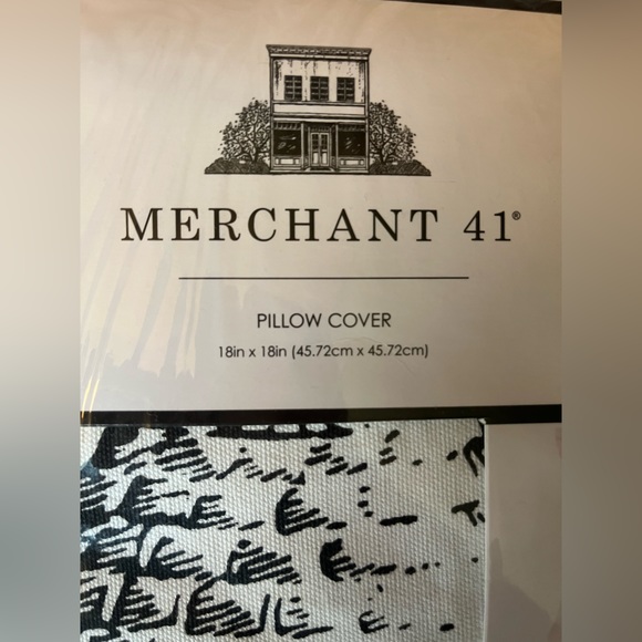 Merchant 41 Pillow Cover. Off white/ Tan with Black Accents. Brand New w/tags - Picture 4 of 6